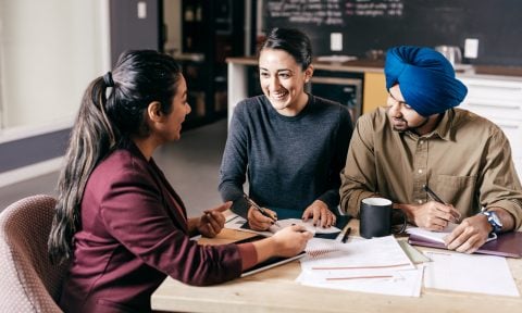 Exploring the Role of Financial Consultants in Achieving Your Financial Goals